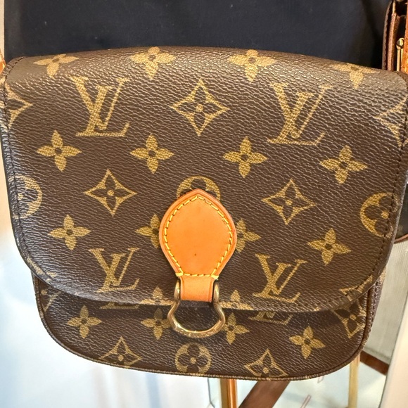 St Cloud Louis Vuitton PM Monogram Crossbody Bag - Picture 2 of 16